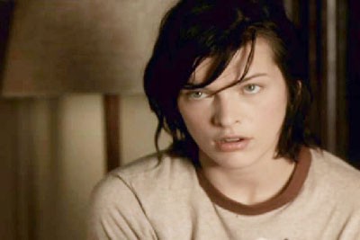 Milla Jovovich Fotoğrafı
