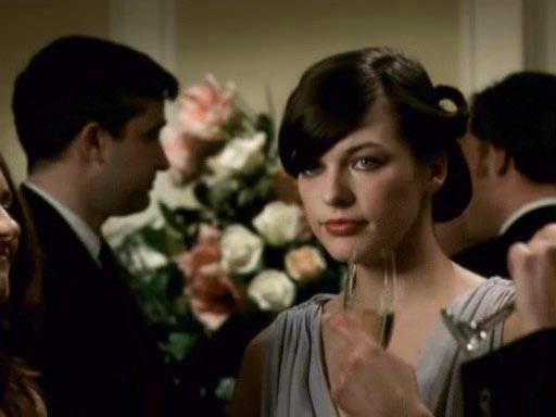 Milla Jovovich Fotoğrafı