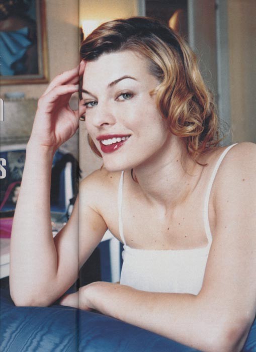 Milla Jovovich Fotoğrafı