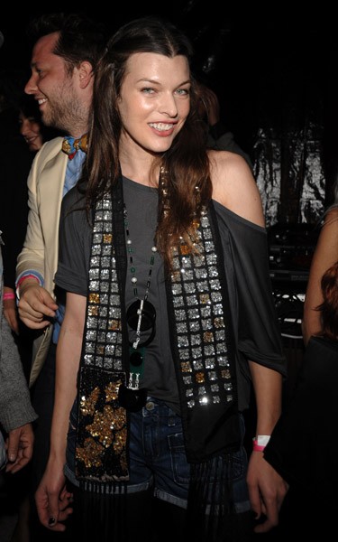 Milla Jovovich Fotoğrafı