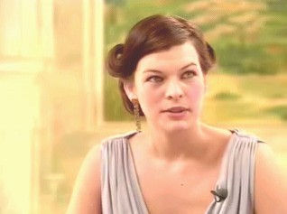 Milla Jovovich Fotoğrafı