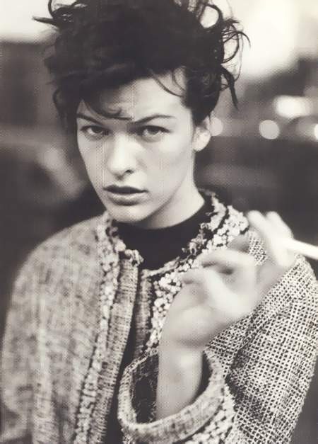 Milla Jovovich Fotoğrafı
