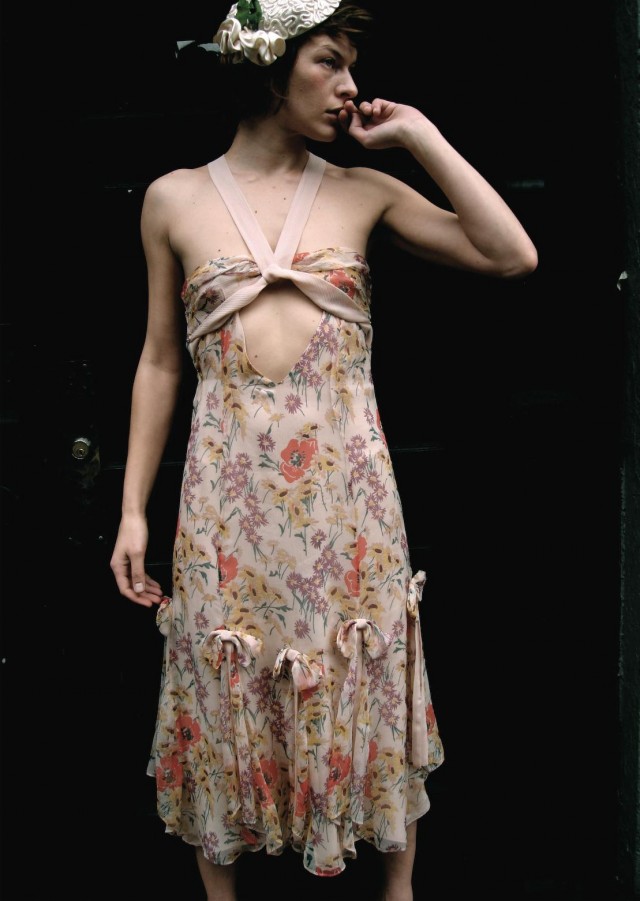 Milla Jovovich Fotoğrafı