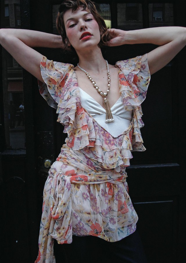 Milla Jovovich Fotoğrafı