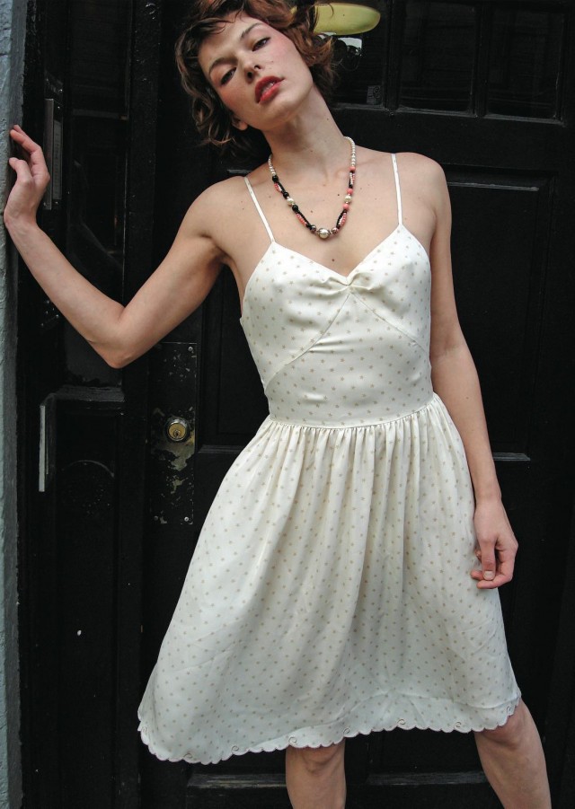 Milla Jovovich Fotoğrafı