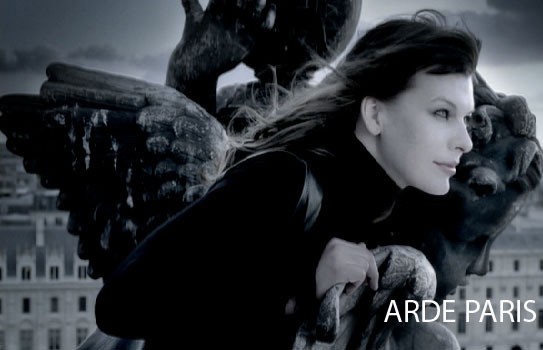 Milla Jovovich Fotoğrafı