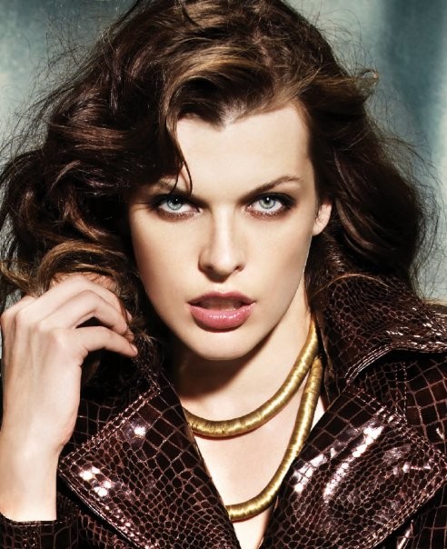Milla Jovovich Fotoğrafı