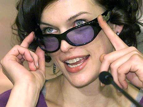 Milla Jovovich Fotoğrafı