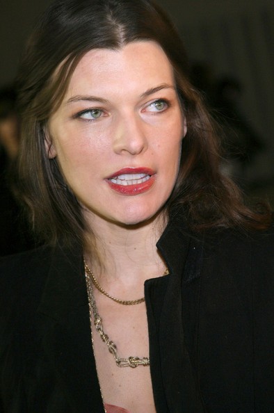 Milla Jovovich Fotoğrafı