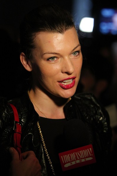 Milla Jovovich Fotoğrafı