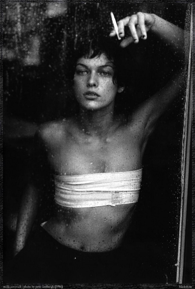 Milla Jovovich Fotoğrafı