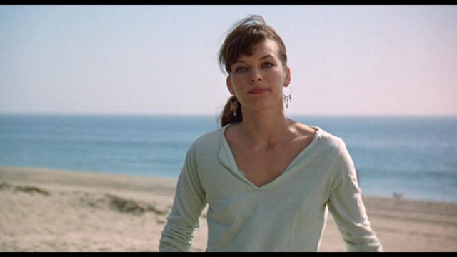 Milla Jovovich Fotoğrafı