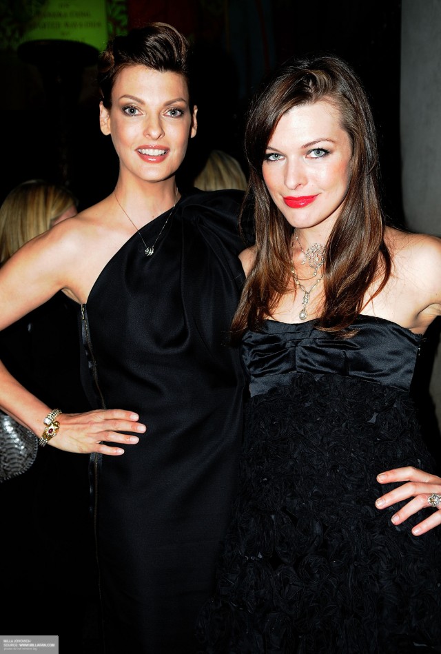 Milla Jovovich Fotoğrafı