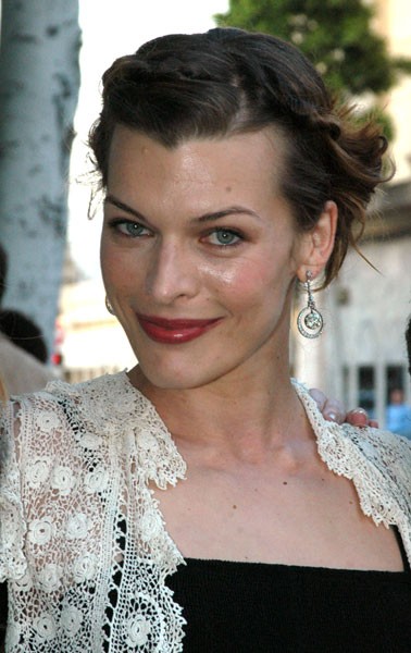Milla Jovovich Fotoğrafı