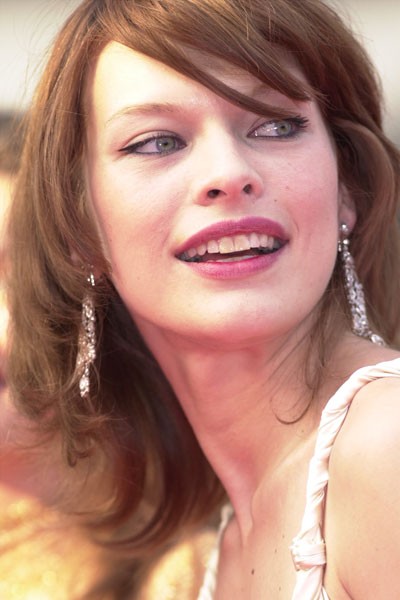 Milla Jovovich Fotoğrafı