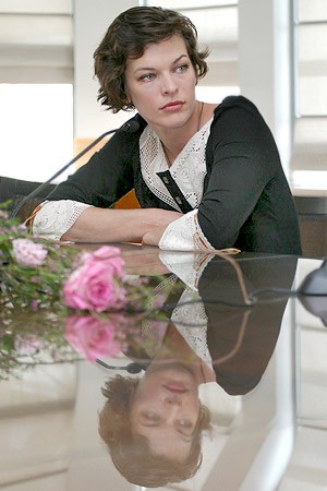 Milla Jovovich Fotoğrafı