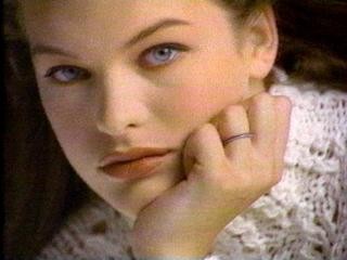 Milla Jovovich Fotoğrafı