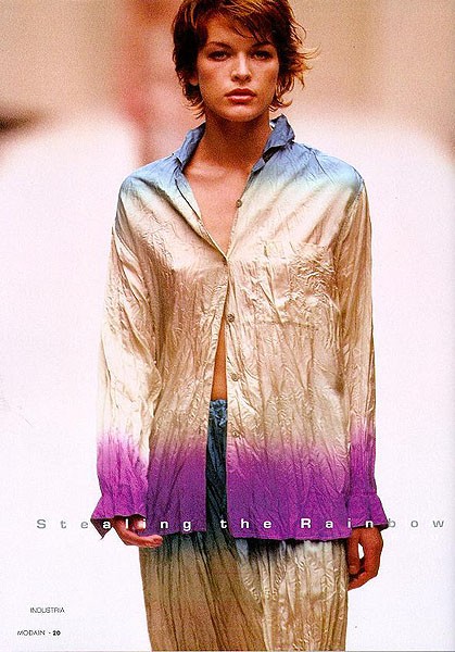 Milla Jovovich Fotoğrafı