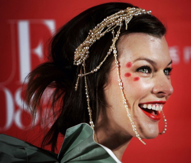 Milla Jovovich Fotoğrafı