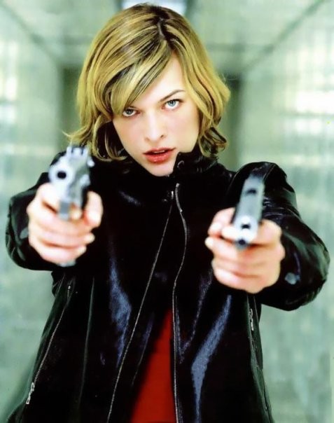 Milla Jovovich Fotoğrafı