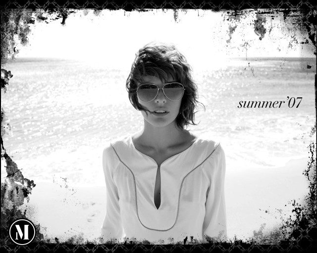 Milla Jovovich Fotoğrafı