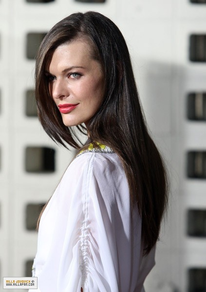 Milla Jovovich Fotoğrafı