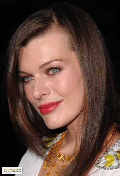Milla Jovovich Fotoğrafı