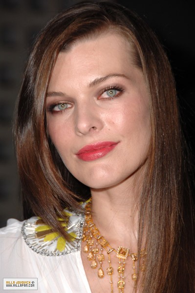 Milla Jovovich Fotoğrafı