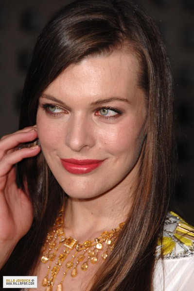 Milla Jovovich Fotoğrafı