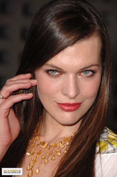 Milla Jovovich Fotoğrafı