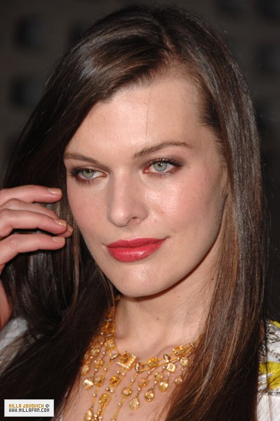 Milla Jovovich Fotoğrafı