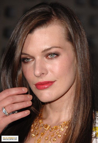 Milla Jovovich Fotoğrafı