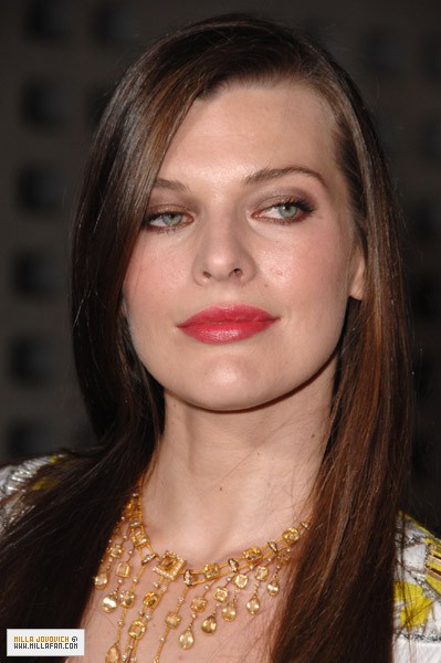 Milla Jovovich Fotoğrafı
