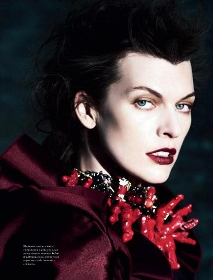 Milla Jovovich Fotoğrafı