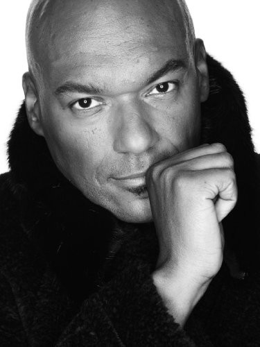 Colin Salmon Fotoğrafı