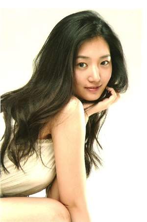 Go Joon-hee Fotoğrafı