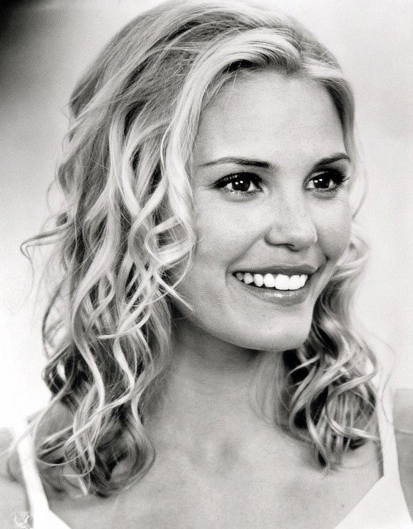 Leslie Bibb Fotoğrafı