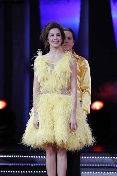 Azra Akın Fotoğrafı