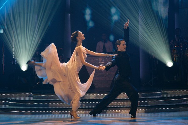 Azra Akın Fotoğrafı