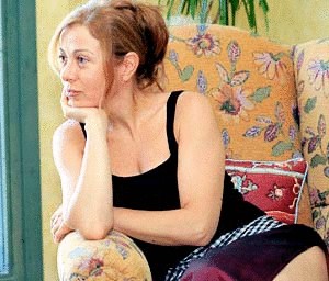 Zuhal Olcay Fotoğrafı