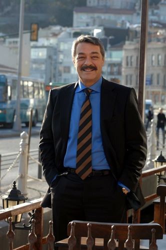 Kadir İnanır Fotoğrafı