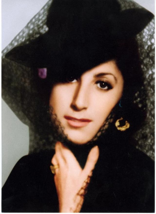 Müzeyyen Senar fotoğrafı