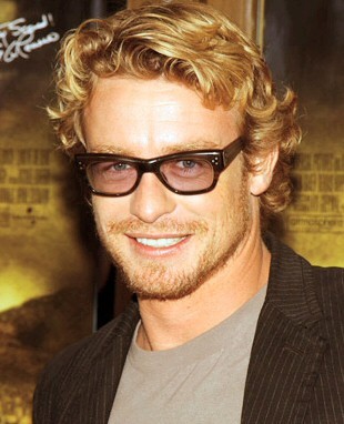 Simon Baker Fotoğrafı
