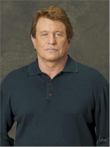 Tom Berenger fotoğrafı