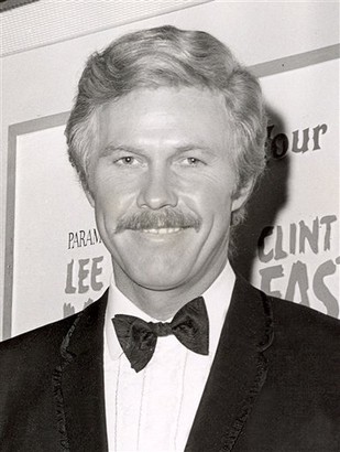 Harve Presnell fotoğrafı