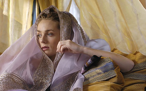 Kerry Condon Fotoğrafı