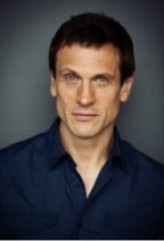 Simon Merrells fotoğrafı