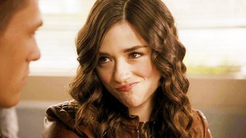 Crystal Reed Fotoğrafı