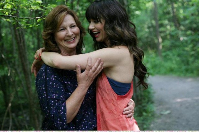 Crystal Reed Fotoğrafı