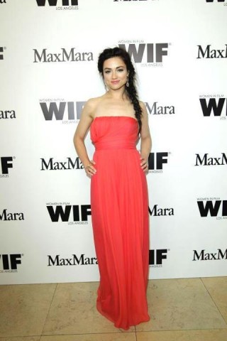 Crystal Reed Fotoğrafı